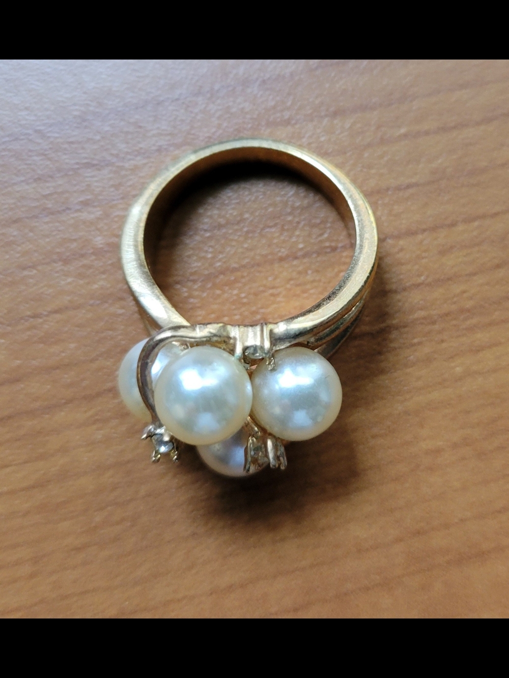 Vintage Gold-Tone Pearl Cluster Cocktail Ring with Rhinestones